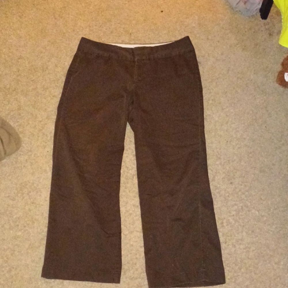 Brown mid-rise  pants
